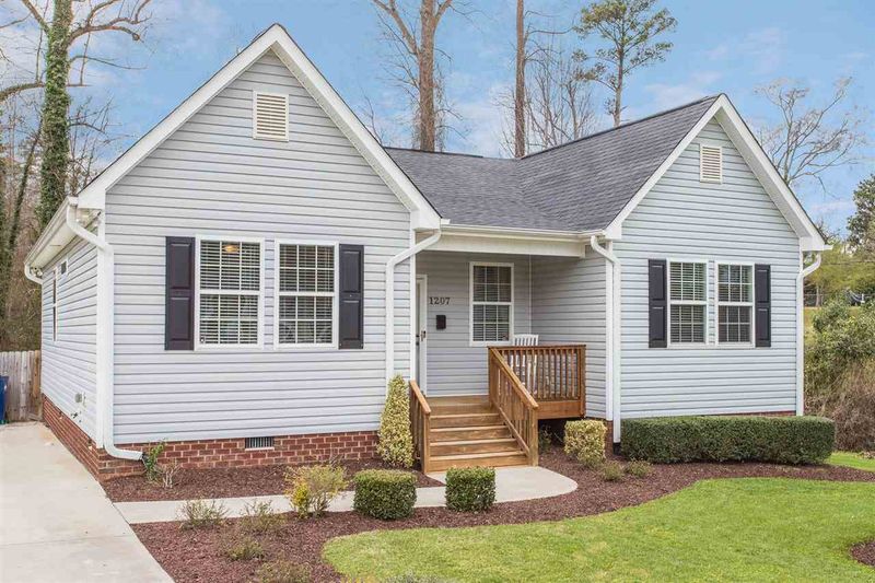1207 Marlborough Rd, Raleigh, NC 27610