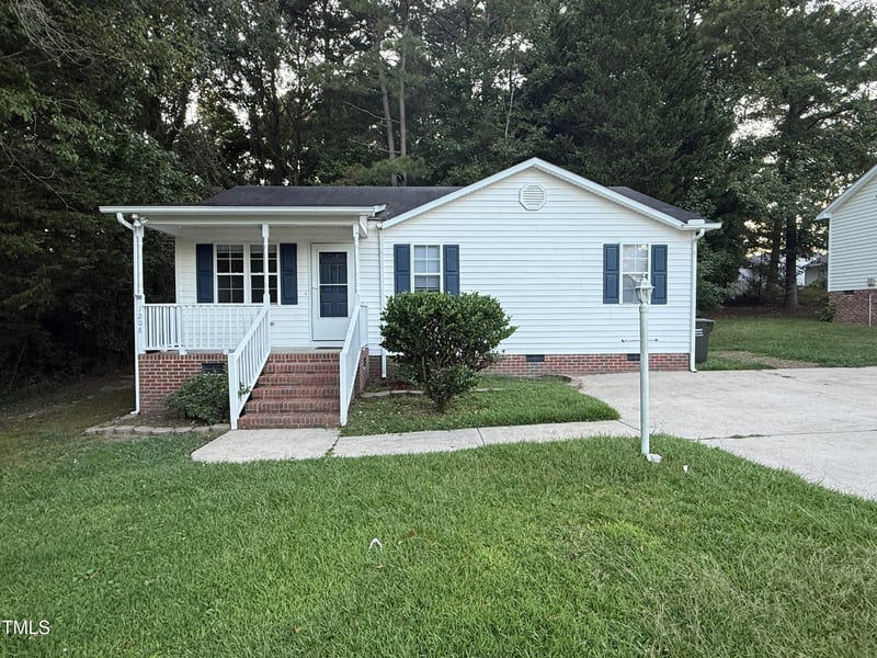 1208 Amberstone Dr, Knightdale, NC 27545