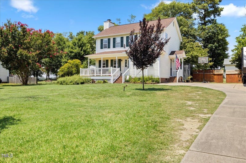 1208 Ashton Hollow Dr, Raleigh, NC 27603