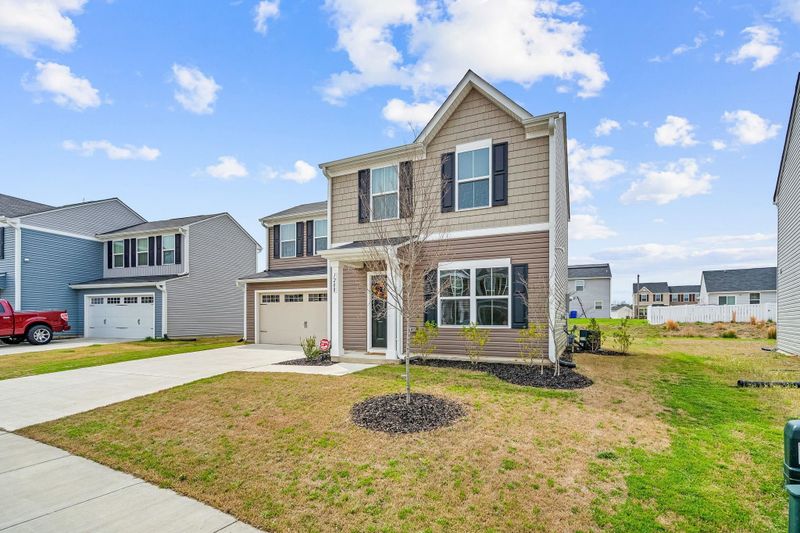 1208 Bridgewater Dr, Durham, NC 27704
