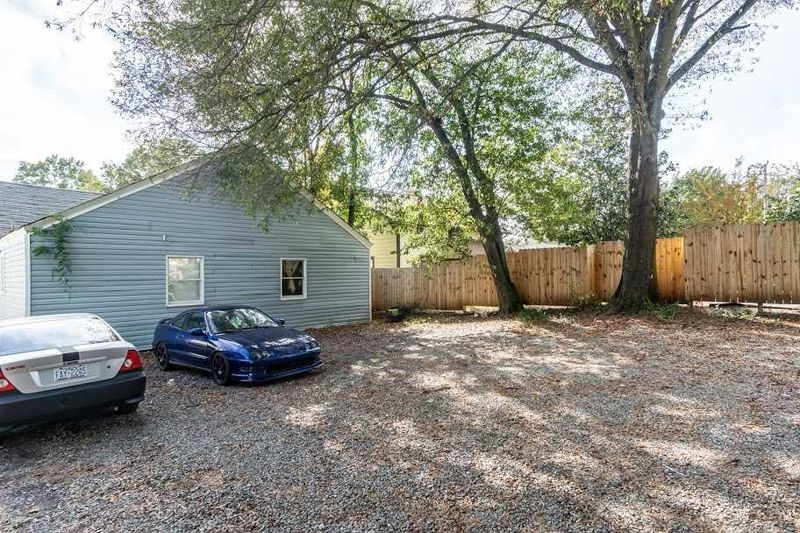 1208 W Club Blvd, Durham, NC 27701