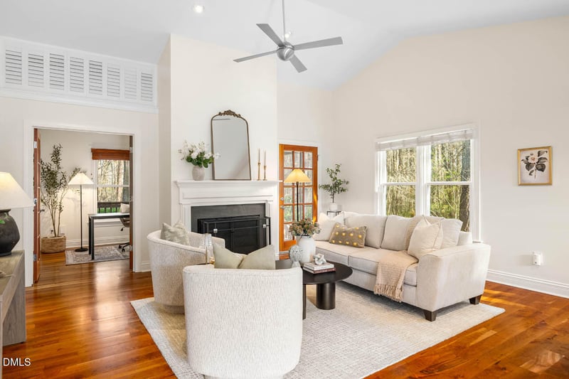 1208 Cranebridge Pl, Chapel Hill, NC 27517