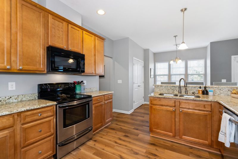 1208 Crendall Way, Wake Forest, NC 27587