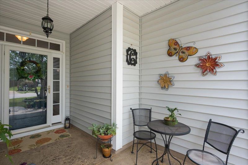 1208 Dexter Ridge Dr, Holly Springs, NC 27540