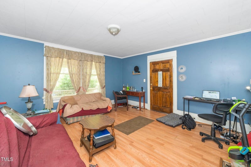 1208 Eva St, Durham, NC 27703