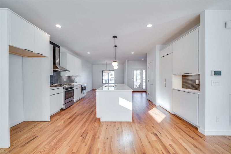 1208 Gilbert St, Durham, NC 27701