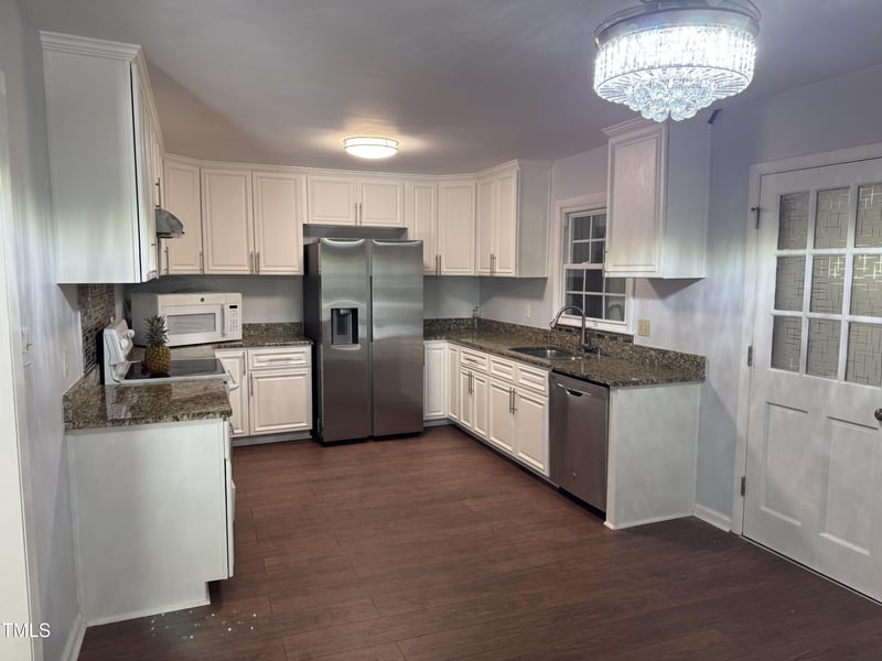 1208 Hatch Rd, Chapel Hill, NC 27516