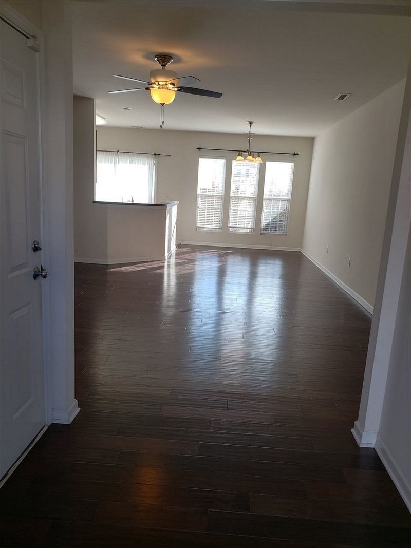 1208 Kingston Grove Dr, Cary, NC 27519