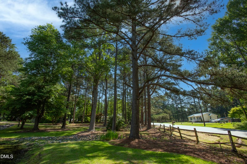 1208 Lake Glad Rd, Wendell, NC 27591