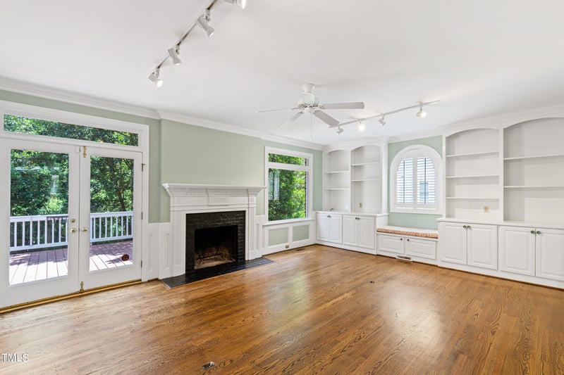 1208 Little Lake Hill Dr, Raleigh, NC 27607