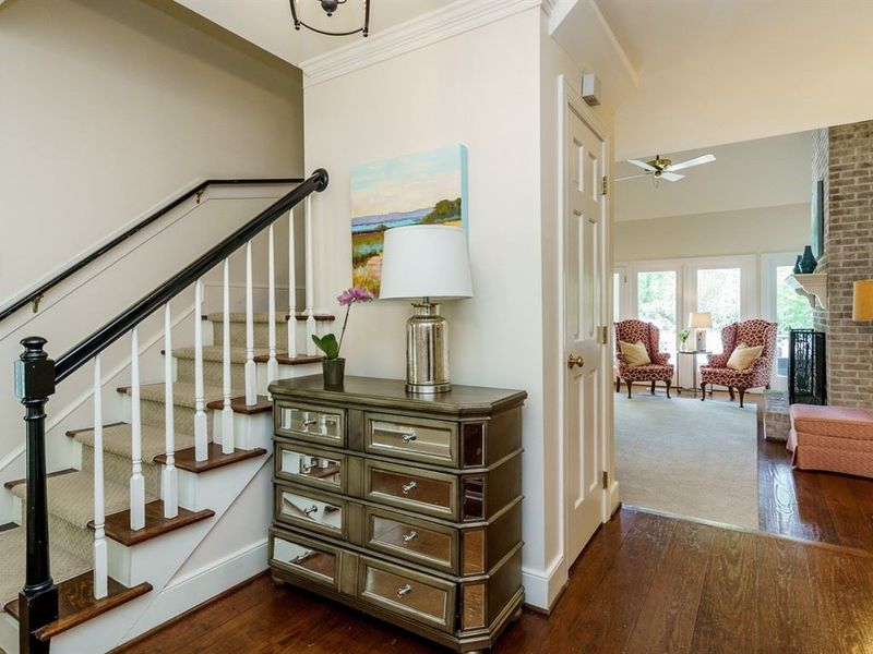 1208 Meadow Hill Pl, Raleigh, NC 27609
