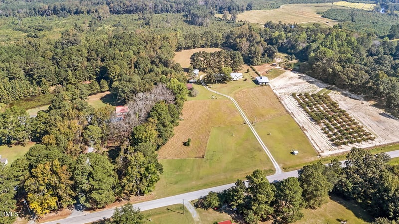 1208 Peach Orchard Rd, Four Oaks, NC 27524