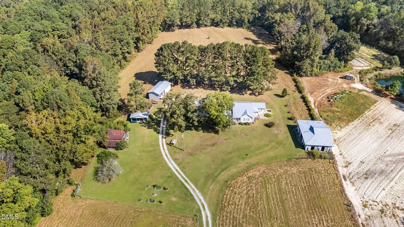 1208 Peach Orchard Rd, Four Oaks, NC 27524