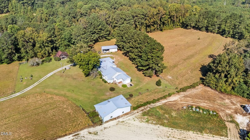 1208 Peach Orchard Rd, Four Oaks, NC 27524