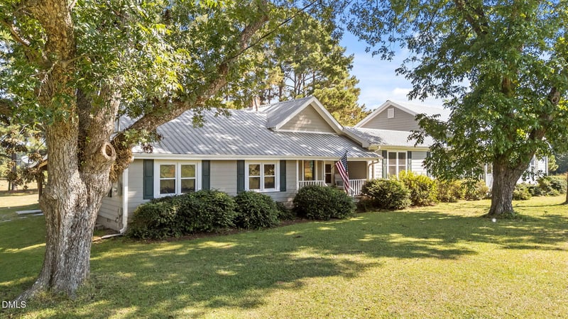 1208 Peach Orchard Rd, Four Oaks, NC 27524