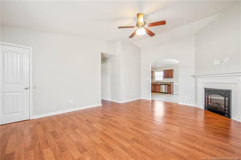 1208 Piper Ct, Hope Mills, NC 28348