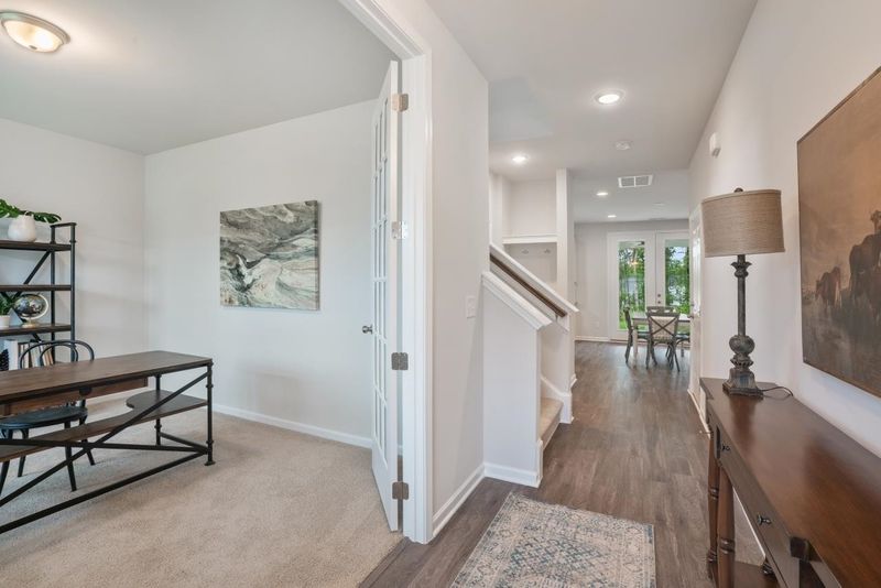 1208 Quindell Dr, Holly Springs, NC 27540