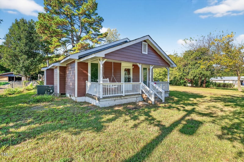 1208 Red Hill Church Rd, Dunn, NC 28334