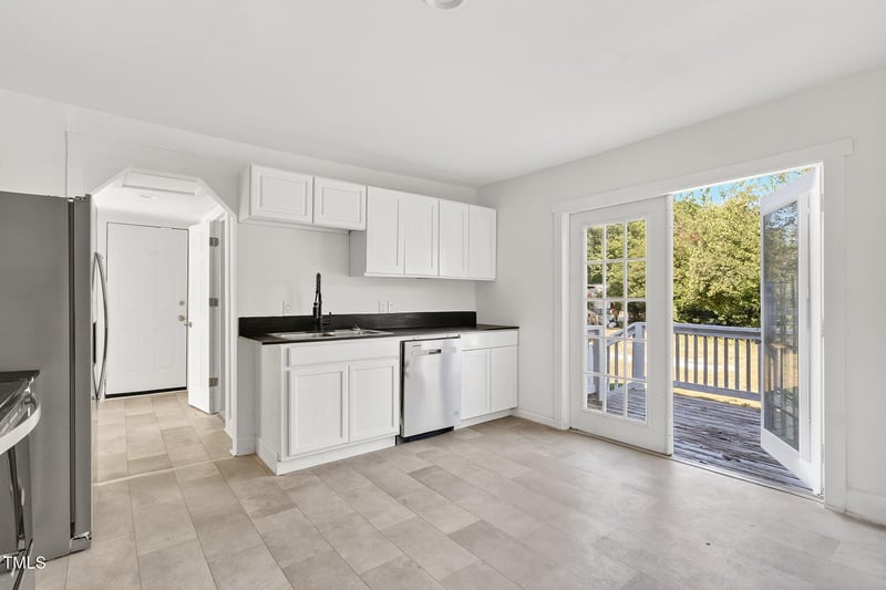 1208 Red Hill Church Rd, Dunn, NC 28334