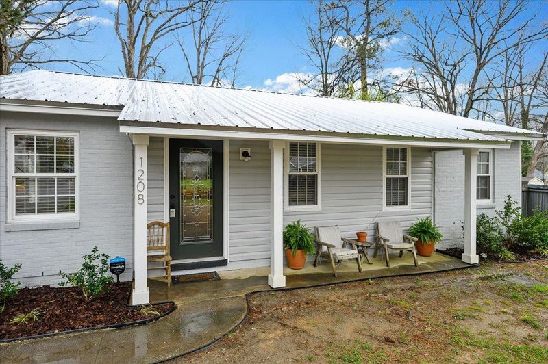 1208 Savannah Dr, Raleigh, NC 27610