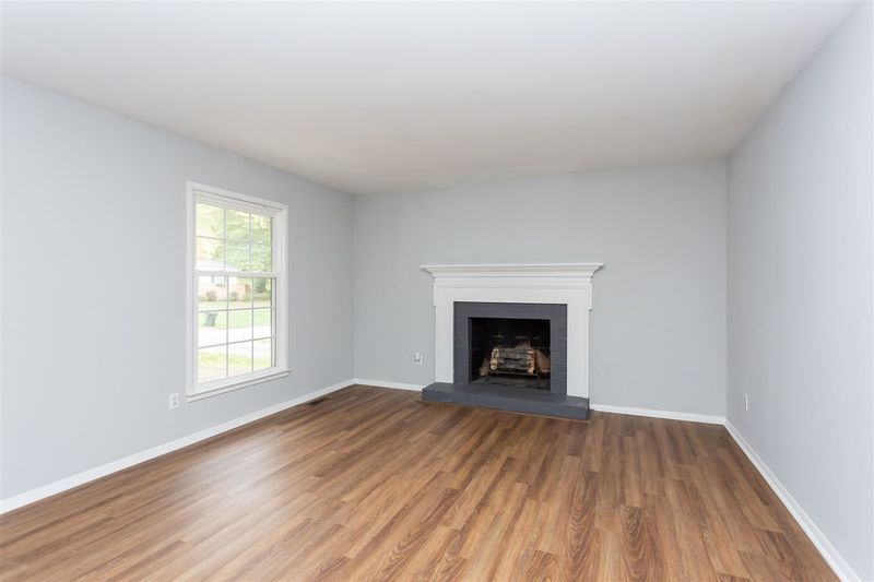 1208 Somerset Rd, Raleigh, NC 27610