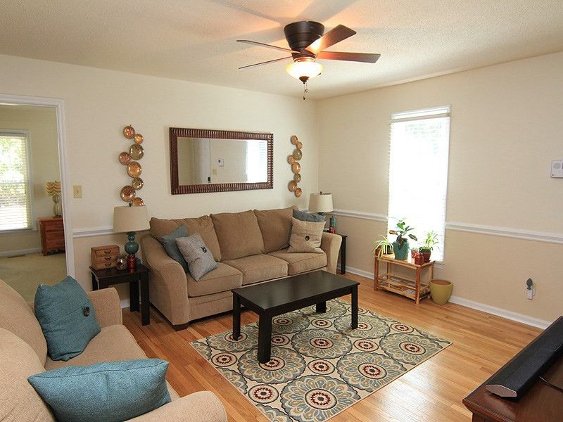 1208 Southern Oaks Dr, Raleigh, NC 27603