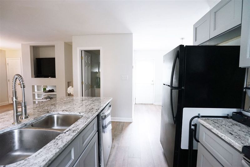 1208 Swingline Way, Raleigh, NC 27610