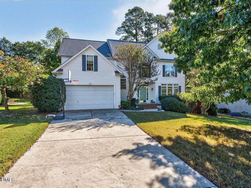 1208 Tartarian Trl, Apex, NC 27502
