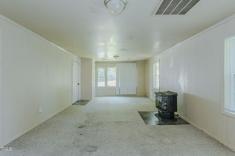 1208 Thomas Ave, Burlington, NC 27215