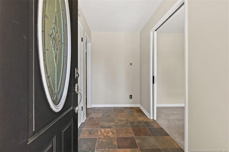 1208 Wentworth Pl, Fayetteville, NC 28304