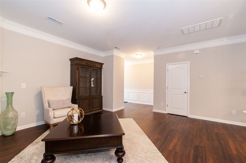 1208 Wingstem Pl, Raleigh, NC 27607