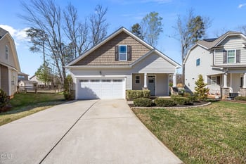 1208 Yellow Wood Dr, Mebane, NC 27302