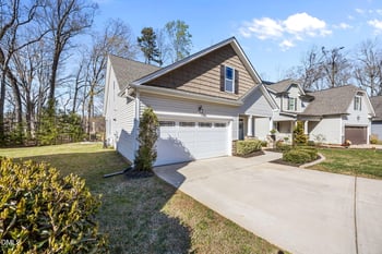 1208 Yellow Wood Dr, Mebane, NC 27302