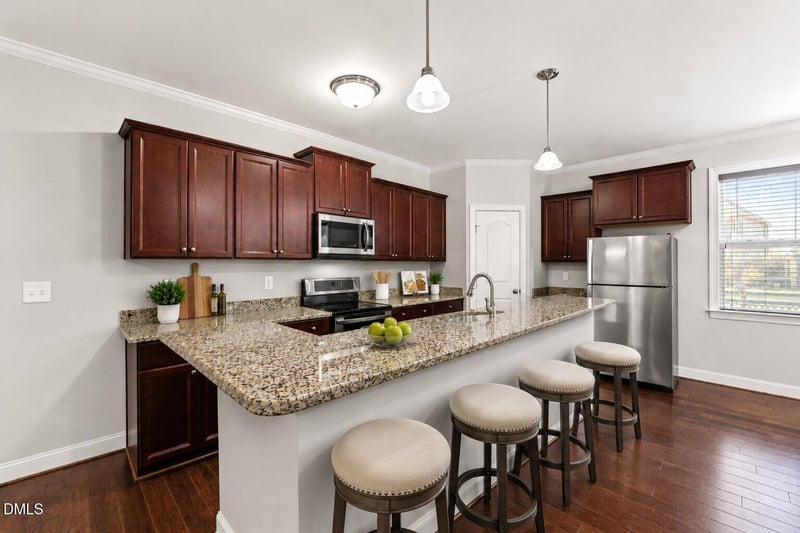 1208 Yellow Wood Dr, Mebane, NC 27302