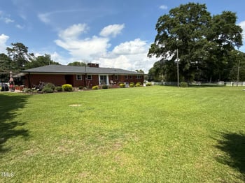 12082 Nc 42 , Fuquay Varina, NC 27526