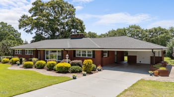 12082 Nc 42 , Fuquay Varina, NC 27526