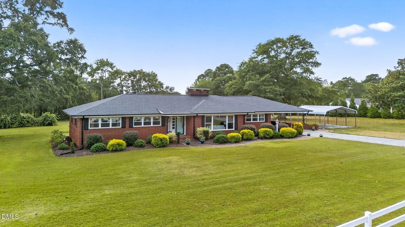 12082 Nc 42 , Fuquay Varina, NC 27526