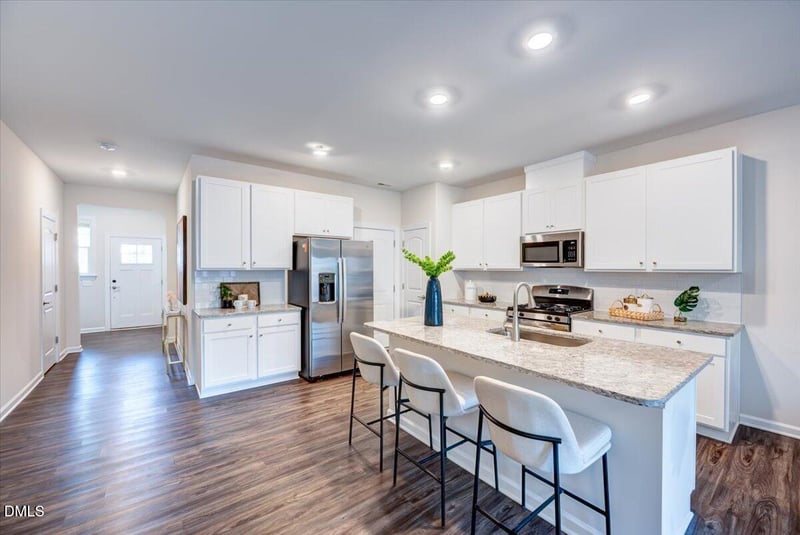 1209 Alston Ridge Ct, Cary, NC 27519