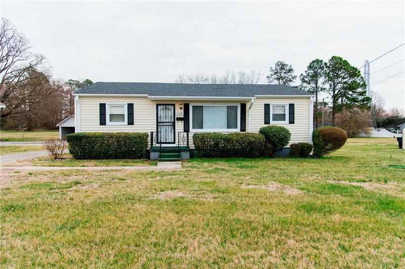 1209 Apple St, Burlington, NC 27217