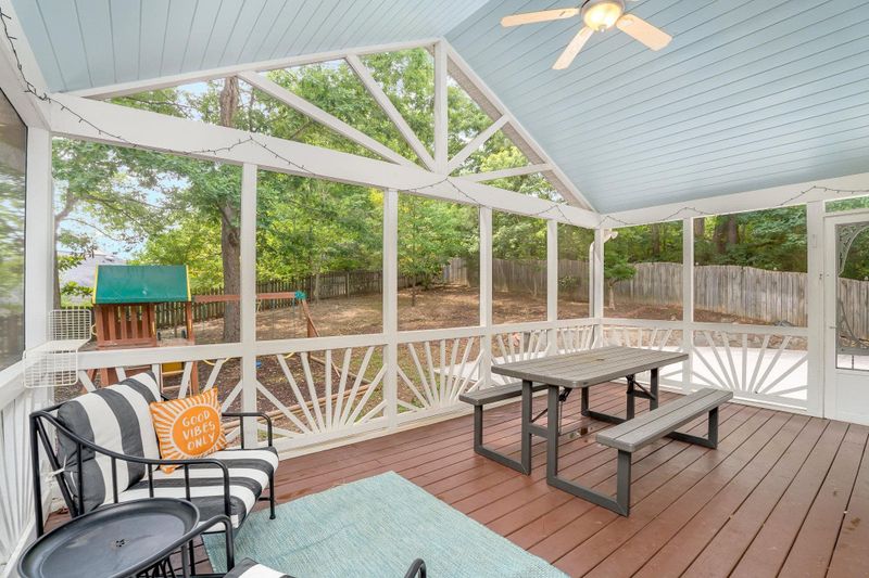 1209 Blackburn Rd, Apex, NC 27502