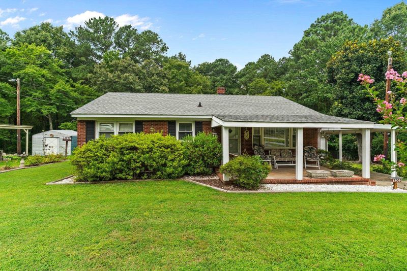 1209 Horseshoe Rd, Durham, NC 27703