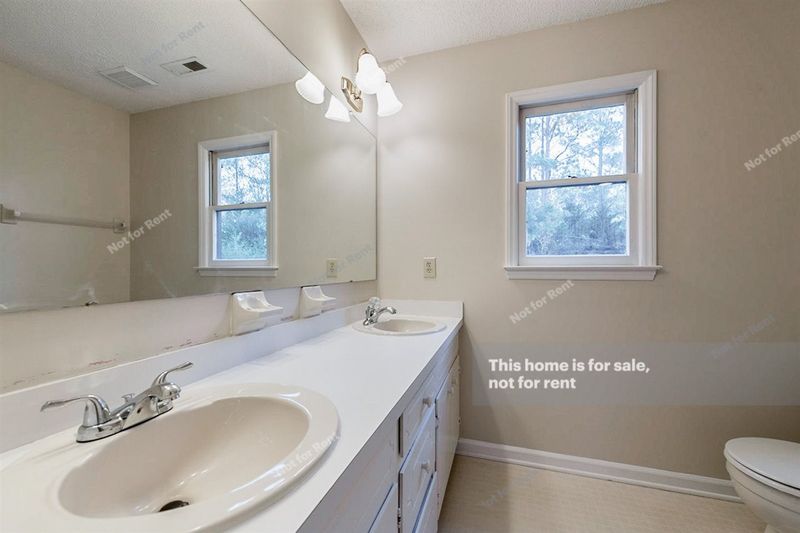 1209 Little Acres Dr, Durham, NC 27713
