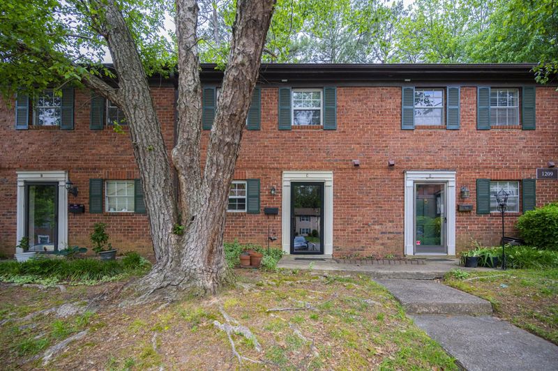 1209 Manassas Ct #C, Raleigh, NC 27609