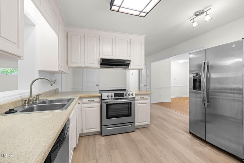 1209 Maple Ave, Apex, NC 27502