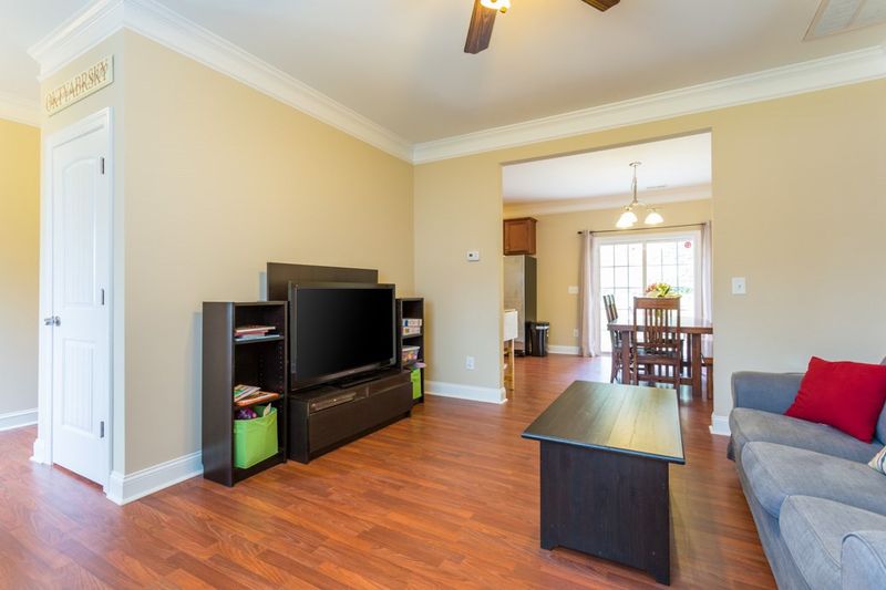 1209 Miracle Dr, Wake Forest, NC 27587