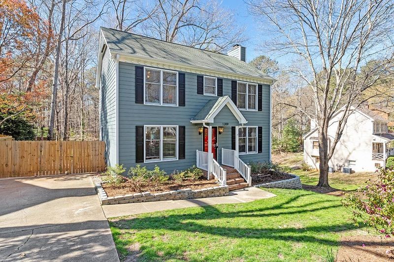 1209 Moultrie Ct, Raleigh, NC 27615