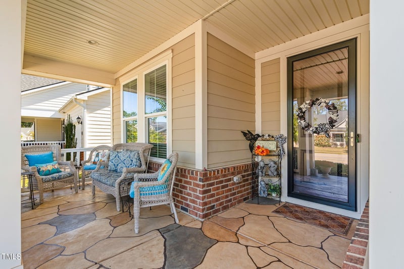 1209 Pulitzer Ln, Durham, NC 27703