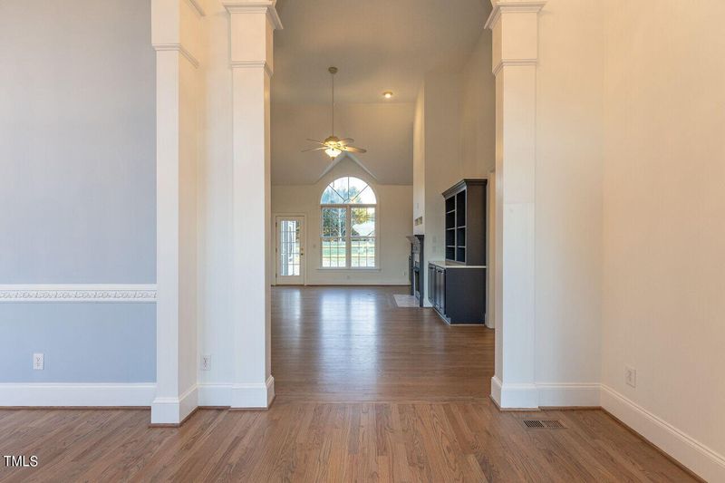 1209 Rolling Farm Dr, Raleigh, NC 27603