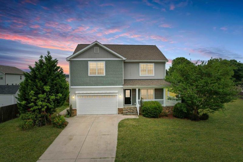 1209 Silver Farm Rd, Raleigh, NC 27603