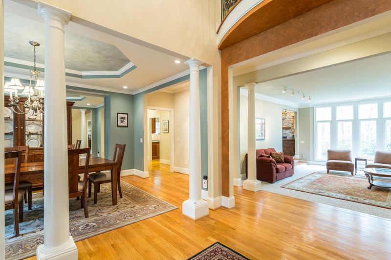 1209 Tacketts Pond Dr, Raleigh, NC 27614